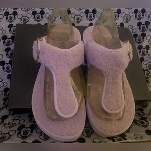 Coach Hollie style C6795 Shearling Pink size 9 flip-flops sandal.